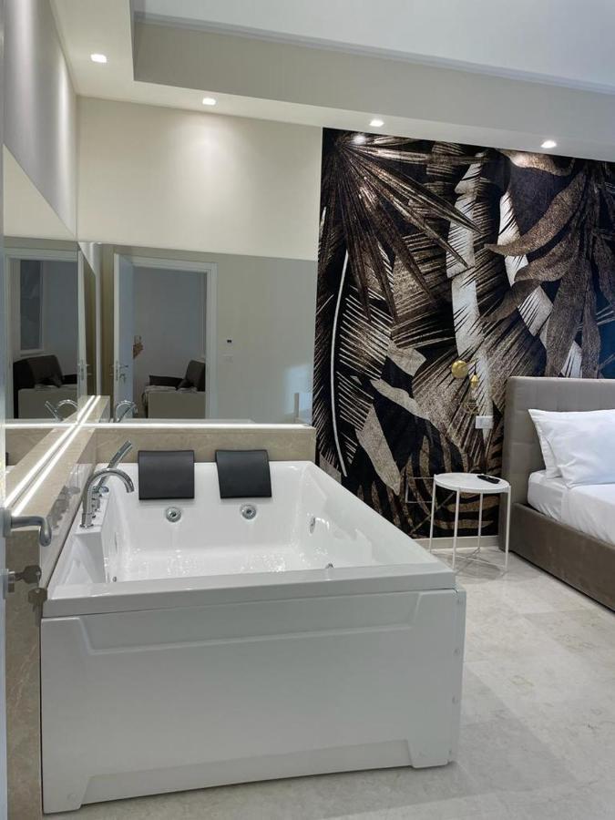 Suite 55 in centro Trani Exterior foto